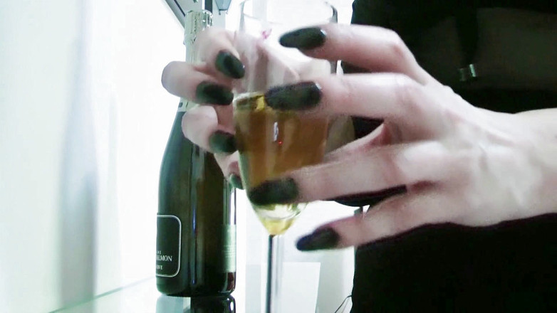 Goddess Celine: Jsem tvá nečistá závislost