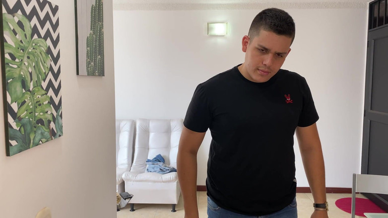 Naty Delgado: मैं पूल में अपने सबसे अच्छे दोस्त को तब तक चोदता हूं जब तक कि मैं फुहार नहीं छोड़ता, अश्लील Delgado द्वारा पूरे शहर की अनदेखी करता हूं