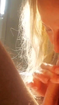 Amateur Blonde Mature Wife Enjoys Morning Sex