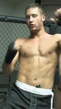 Sexy mojada y siempre queriendo ser follada por el culo por el ganador
