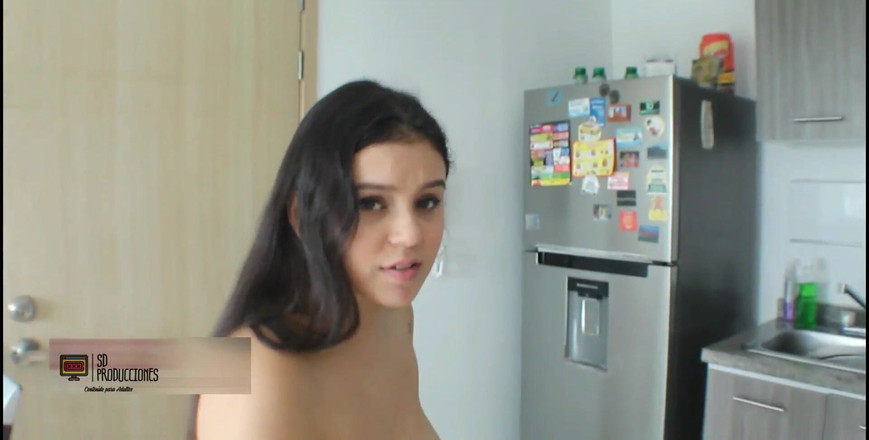 MelanieCaceres: 내 배다른여동생 멜라니의 보지를 빨고 섹스하는 모습을 지켜봐 - 5부