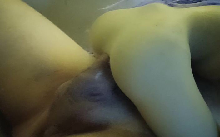 Uhri: Nicole si boneka seks ngentot kontol besar