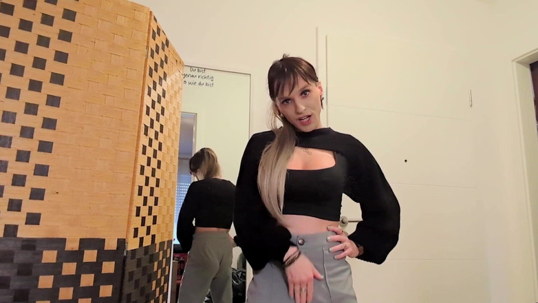 TV_Helena: Що ти хочеш зі своїм крихітним членом? Відклади і кінчи в штани! Приниження маленького члена, інструкція з дрочки від німецького транса