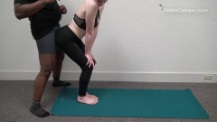 FetishCamper: Celé video bílé kozaté černé legíny, brousí vpl