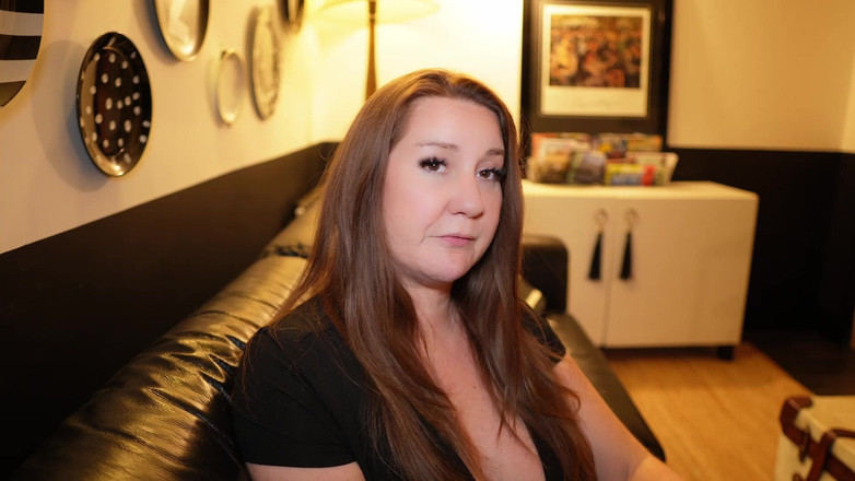 Harley Taboo: Stiefmutter in strumpfhosen HD besamt