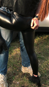 Lover was taken into the forest from prying eyes and fucked well
