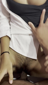 ฉันชอบเย็ดเธอเพราะเธอมีหุ่นเซ็กซี่
