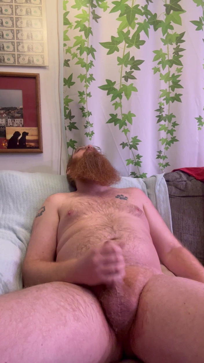 Big Baz: Nudo si piscia e sborra