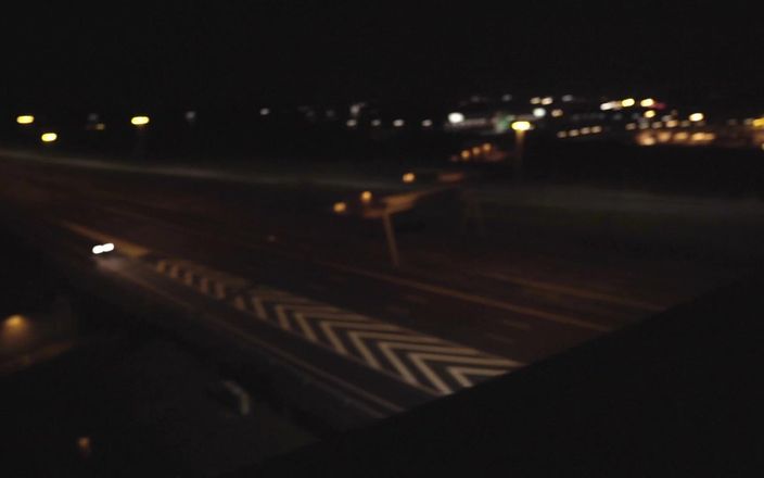 Petite Asian hefburg: Supermoon BBC Blowjob
