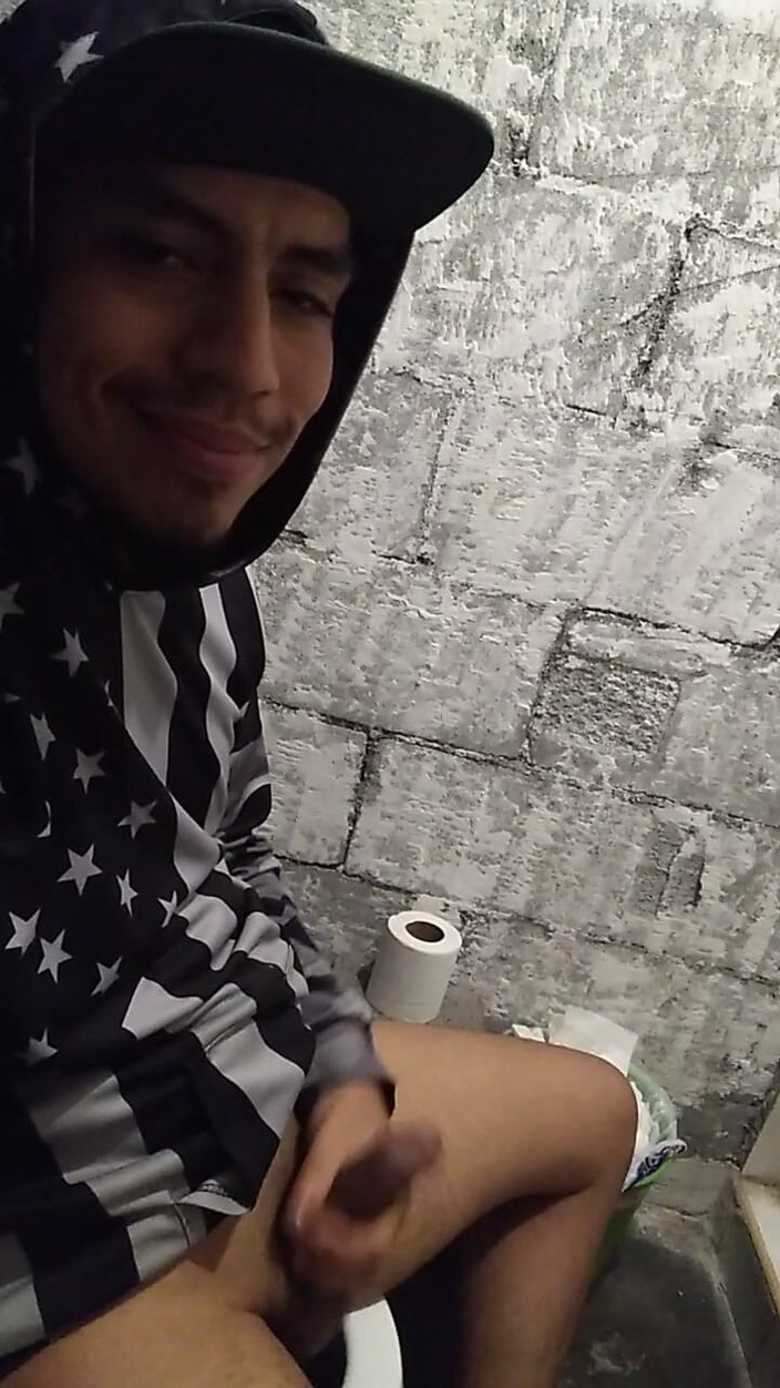 AlexAlejandro13: Du hast eine gute Zeit im Badezimmer