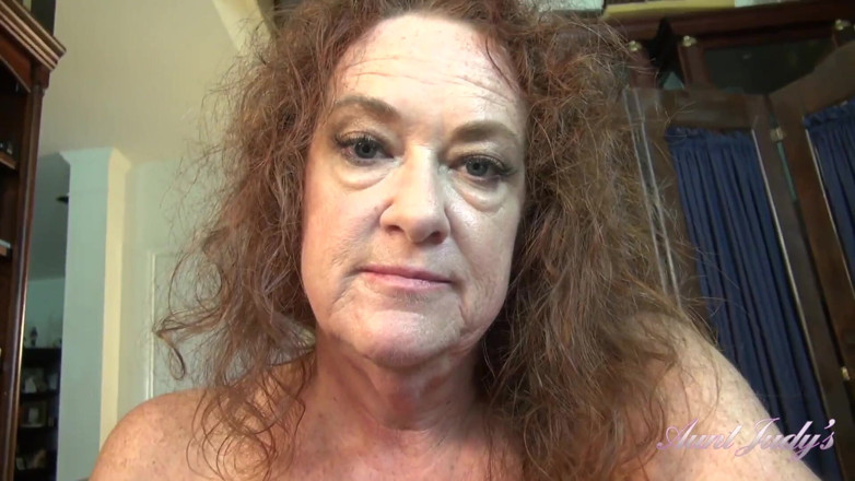 Aunt Judy's: Auntjudys - Vaše nadržená zralá nevlastní teta Paní Ginger tě chytí...