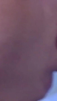 Nyepong kontol sampai dicrot di mulut - close up