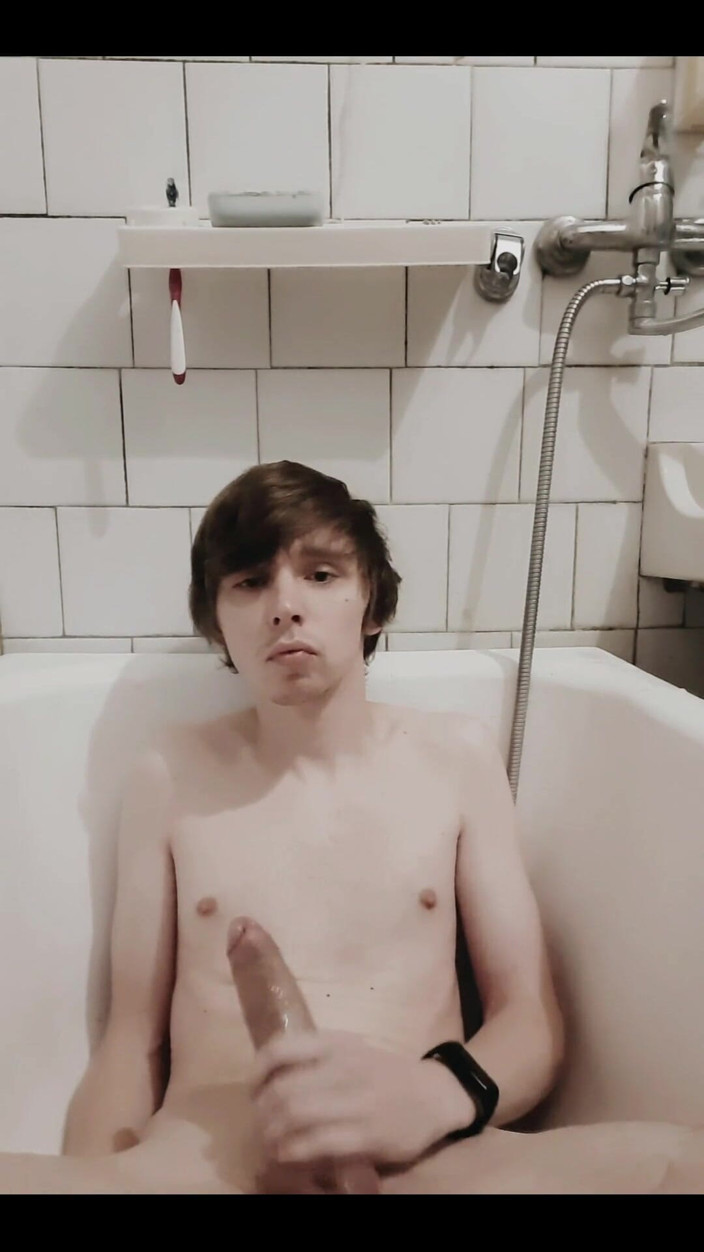 Latvian_boy: Relaks w wannie