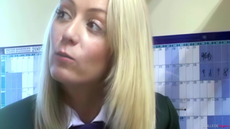 College Uniform: Entrevista Con Alana Chase