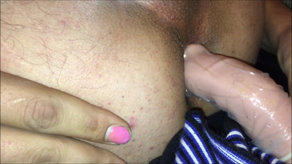 Sadee Rain: 00000 Une trans sexy se fait sodomiser puis se fait éjaculer...
