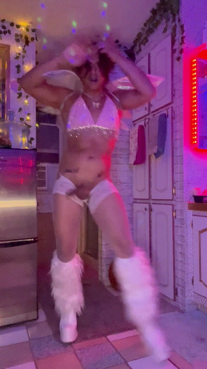 TSJade95: Porn Star Dance