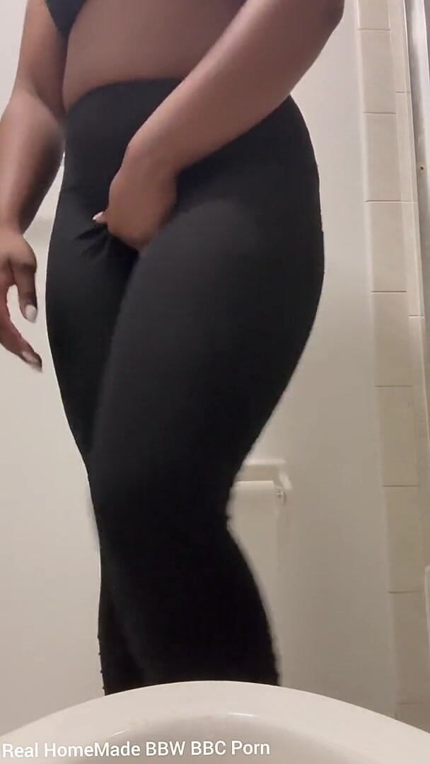 Desperate for a Wee Cutting My Legs Pissing POV in the Toilet