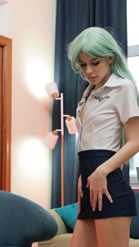 Chuda sofa Weber Cosplays napalonego pilota