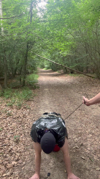 Maitresse Clara: Punição Na floresta...