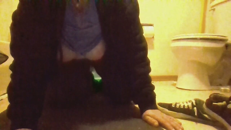 krazykristin: Ukazuji kundičku prsa a Líbí se ti můj velký zadek