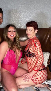 Impromptu 2 MILfs auf 2 bbc roh, Bts, unedited