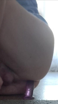 Cute Stud Stretches His Hole with Dildo