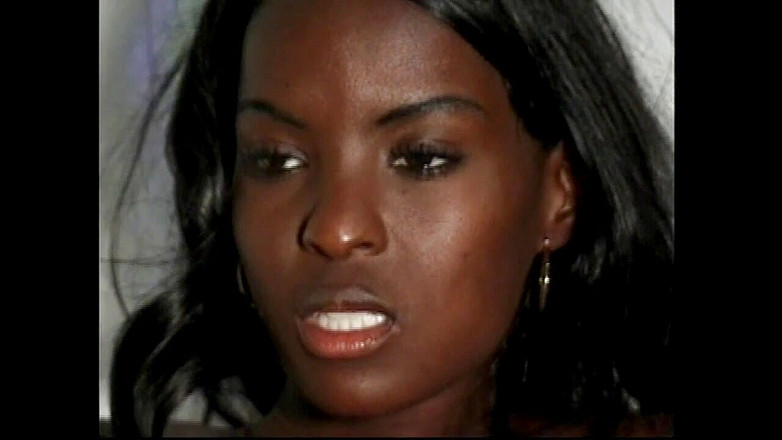 X Black: Dubbele zwarte prinsessen versus grote blanke pik