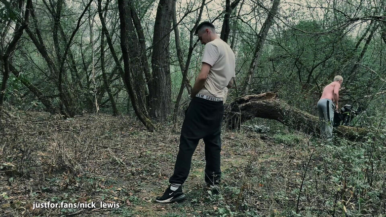 Nick Lewis: Лесной Круизинг