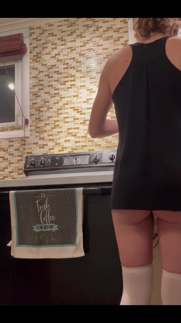 EvaSummers: Hier ist teil zwei des sexy hintern neck-video von mir,...