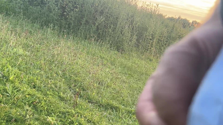Riskiedik: Ho trovato una barca abbandonata sul lago quindi ho deciso...