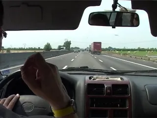 Neuk alsjeblieft mijn geile vrouw