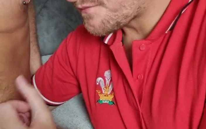 gaynaughtywelsh: Des joueurs de rugby profitent du jeu