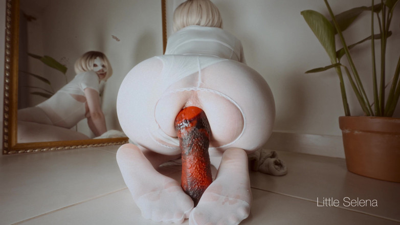 little_selena: The Story of the Red Hero and the Little Butt