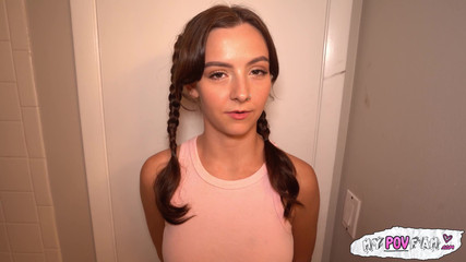 My POV Fam: Pasierbica przyłapana na oglądaniu mnie pod prysznicem