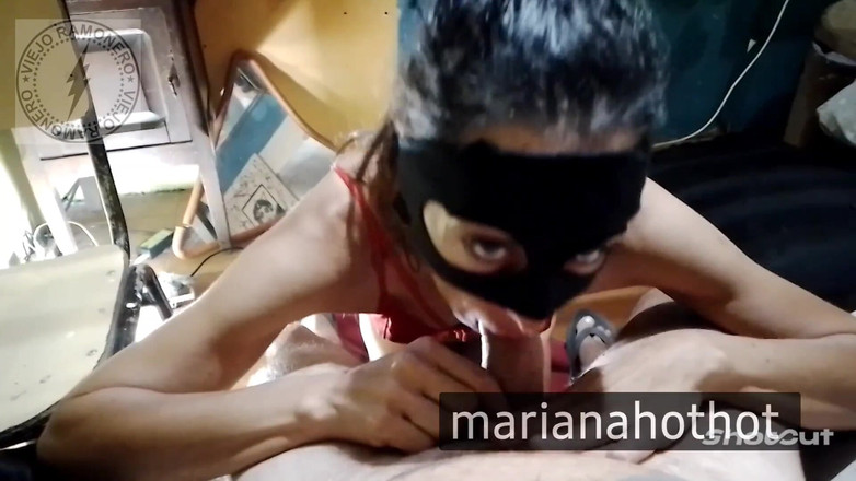 Marian sofar: Argentyna ssie kutasa i otwiera swoją cipkę