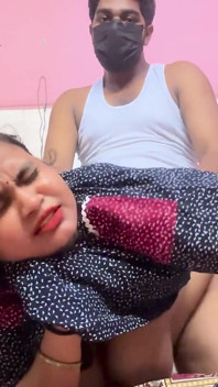 Desi Wife Wakes up Horny - Husband Fucks Her Before Breakfast. Hindi Video
