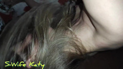 S-Wife Katy: मेरे पति अगले कमरे में आराम कर रहे हैं और उसका दोस्त मुझे वेश्या की तरह इस्तेमाल करता है और मुझे गांड में चोदता है। पीओवी