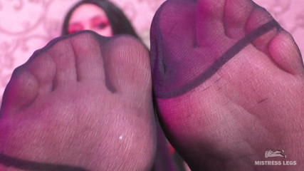 Mistress Legs: Toes wiggling in worn nylon socks