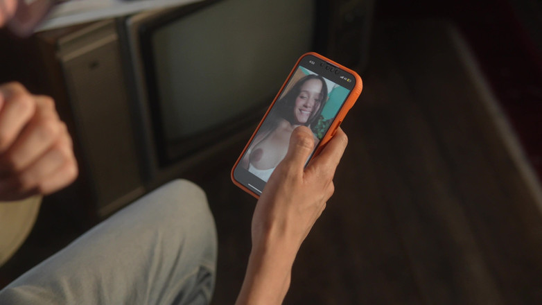 Pipe Boy: Lorenadoll šuká nerd pipeboy po sexy sms omyl a jezdí na...