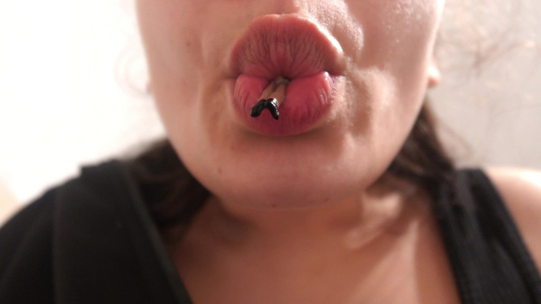 AmayaMori: Chị kế khổng lồ của tôi thổi hơi thở miệng...