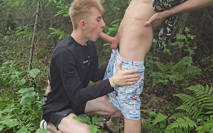 Max Gen: Gave a Guy a Blowjob in the Forest