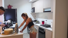 Sweet American: Obsah Raw. Za Královskou Kamerou