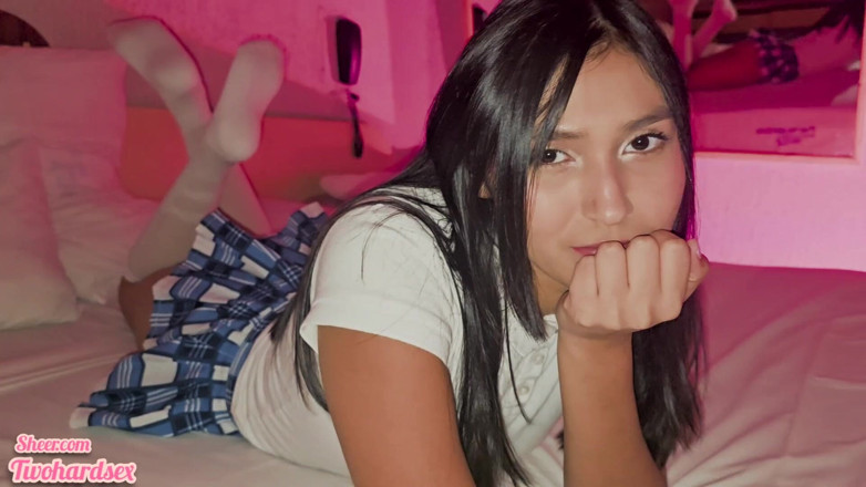 Teen sex 66: A girl Stepsister Gets a Super Cumshot Inside Her Tight