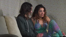 Penelope a Valentina v lakomé skupině šukají