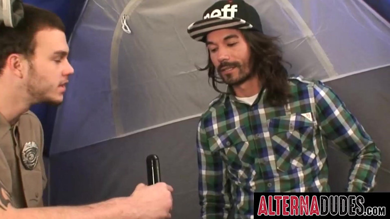 Alterna dudes: Tattooed Cliff Jensen and Thrasher Loves Anal Pounding