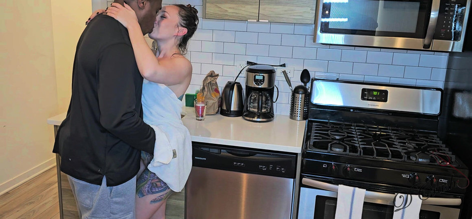 Dcrush: Sexy asijská osobní rozvoz jídla