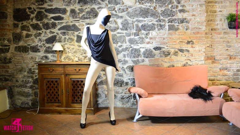 ZentaiDolls: Sarah objeví svou lásku pro zentai