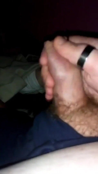 Cock vids and only cock vids.: Ragazzo paffuto si masturba la sua piccola compilation di cazzi