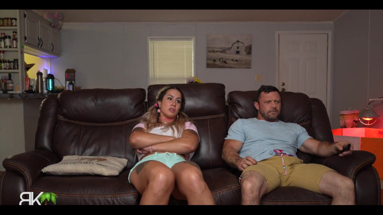 Scott Trainor: Auntie Melons Visits! Step-family Orgy