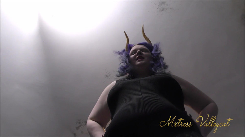 Mxtress Valleycat: Demoniczne obrzezane de-balls